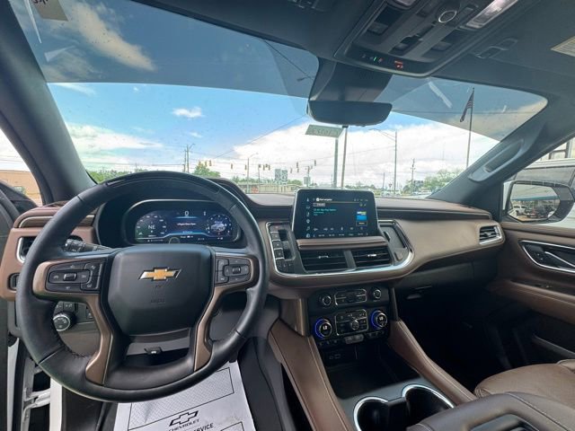 Used 2024 Chevrolet Suburban High Country w/ Advanced Technology Package image 12