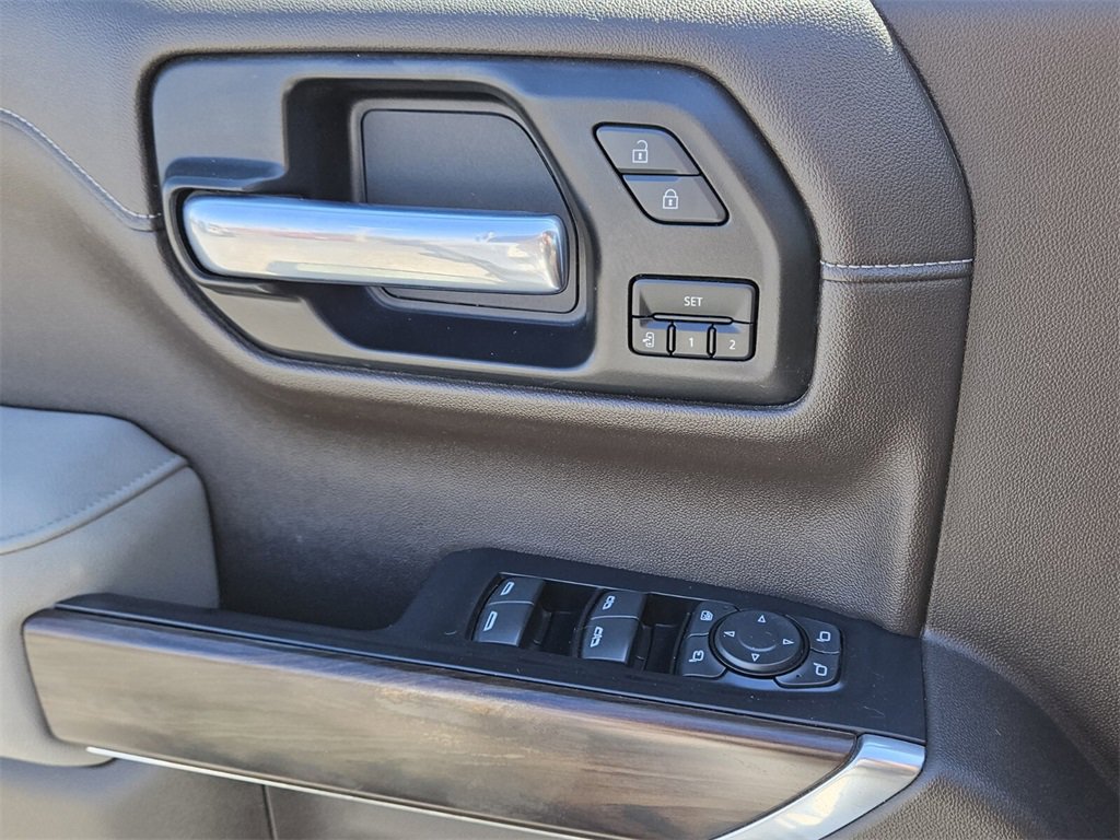 Used 2021 GMC Sierra 1500 SLT w/ SLT Premium Package image 29