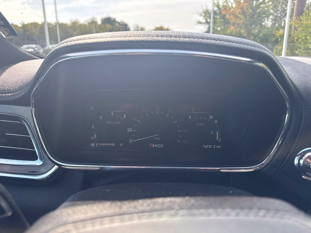 Used 2018 Lincoln Continental Select AWD/4WD image 9