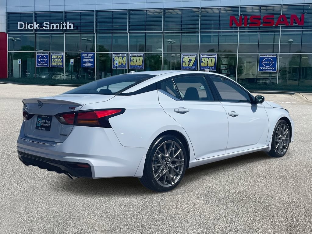 Used 2023 Nissan Altima 2.0 SR image 6