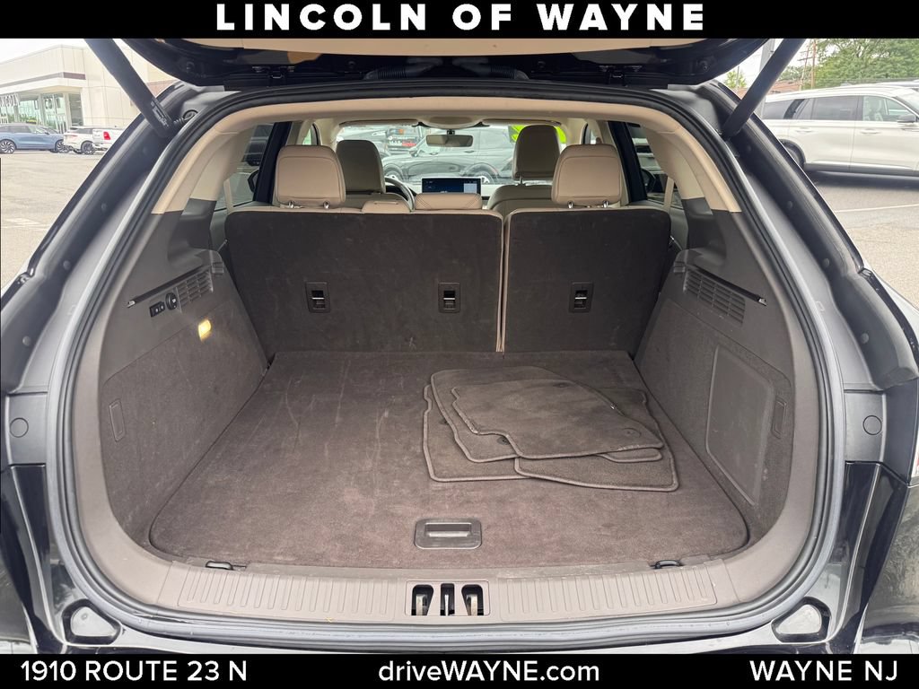 Certified 2022 Lincoln Nautilus AWD w/ Premium Package image 7