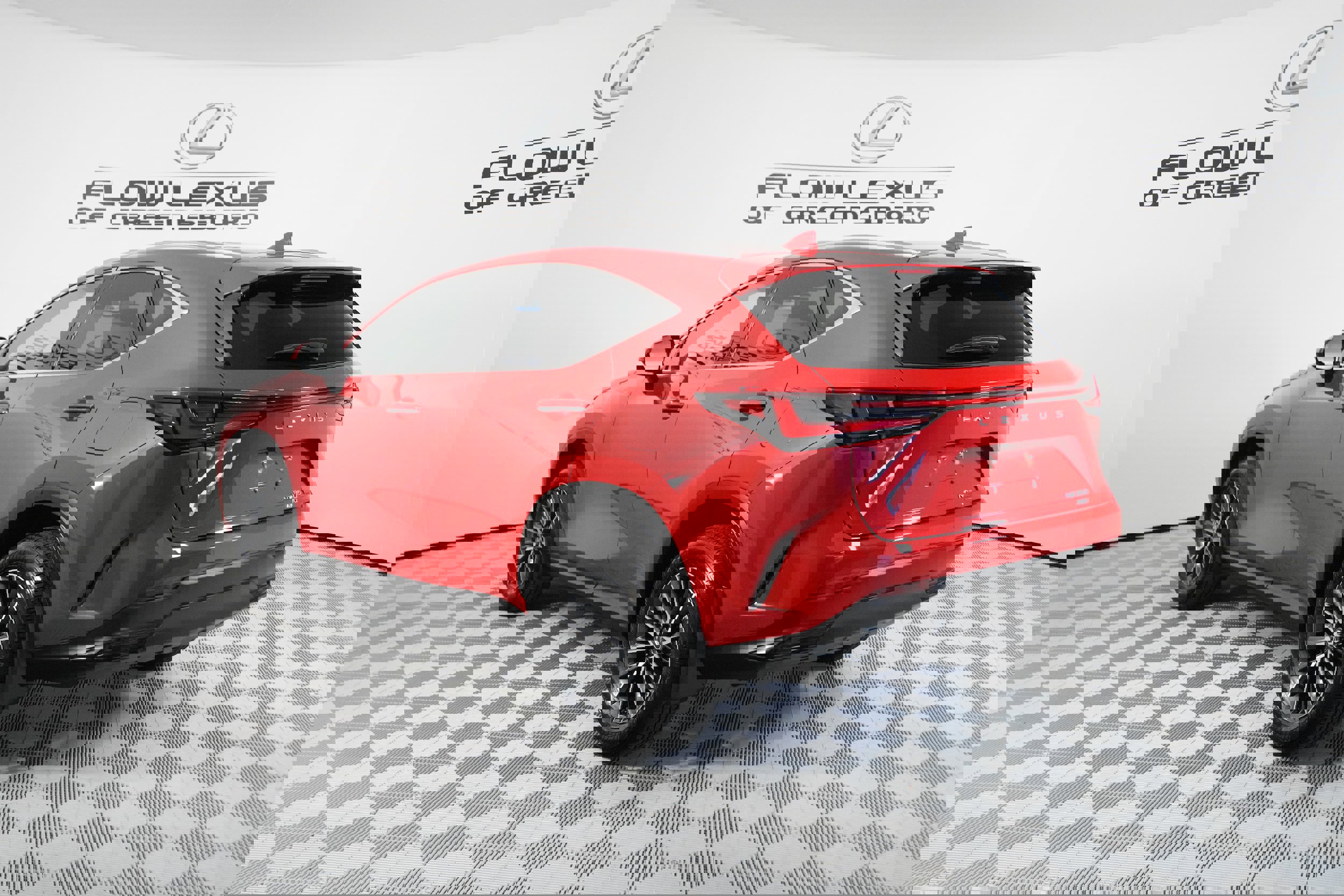 Certified 2025 Lexus NX 350 AWD w/ Premium Package image 5