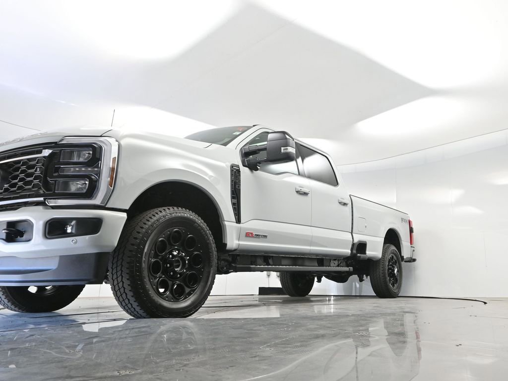Used 2026 Ford F350 Lariat w/ Black Appearance Package image 51