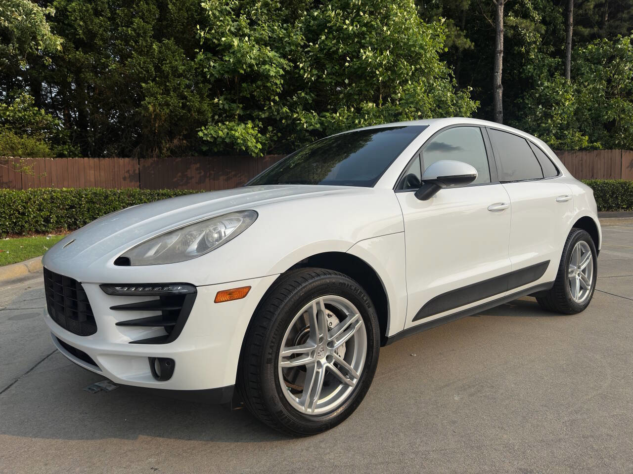 Used 2016 Porsche Macan S AWD/4WD image 1