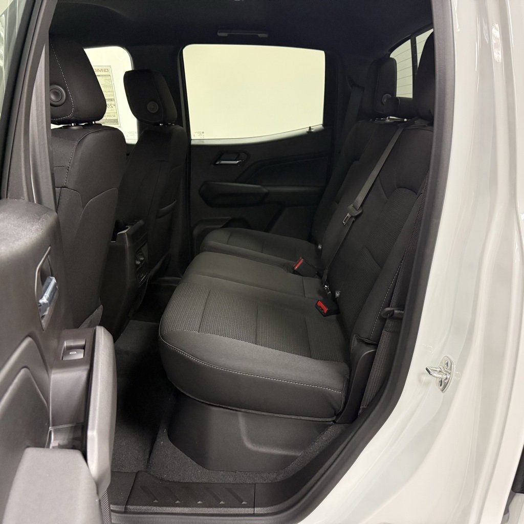 New 2026 GMC Canyon Elevation w/ Convenience Package RWD image 20