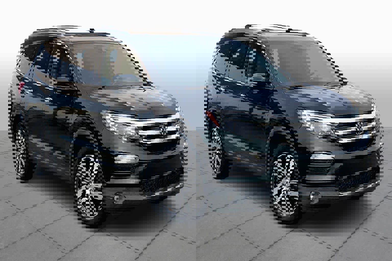 Used 2016 Honda Pilot Touring image 3