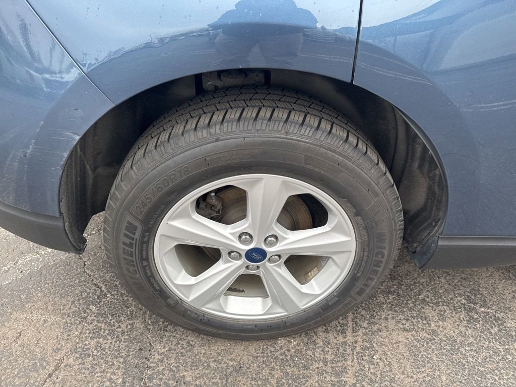 Certified 2019 Ford Edge SE image 13