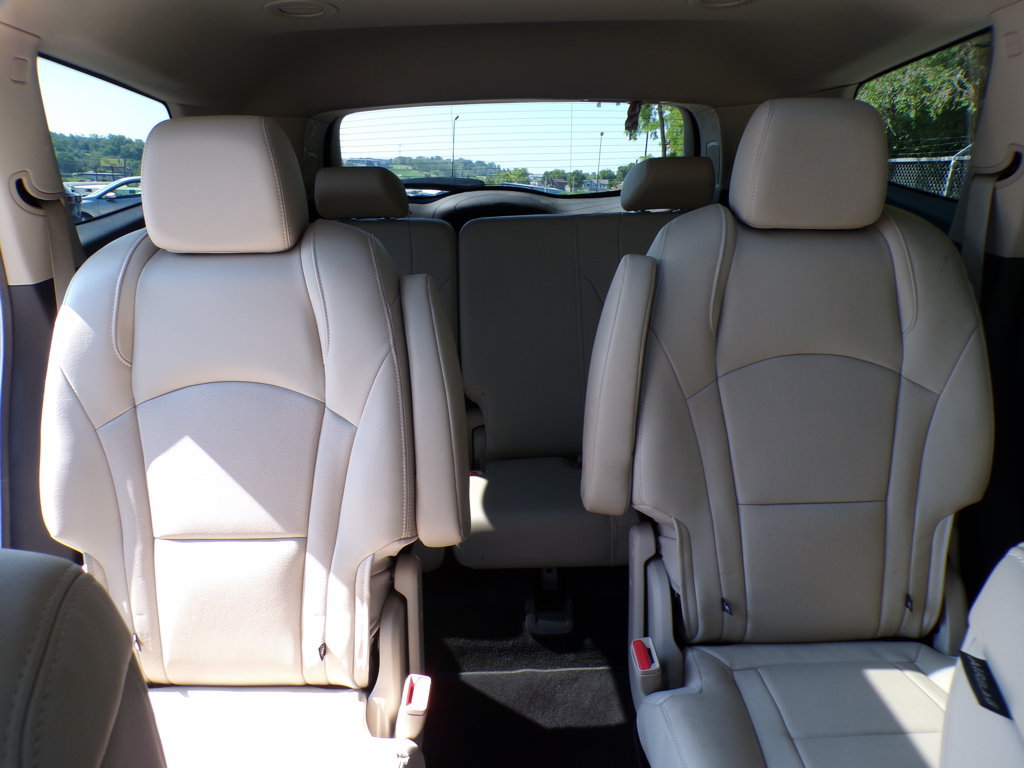 Used 2020 Buick Enclave Premium w/ Sun and Sites Package AWD/4WD image 21