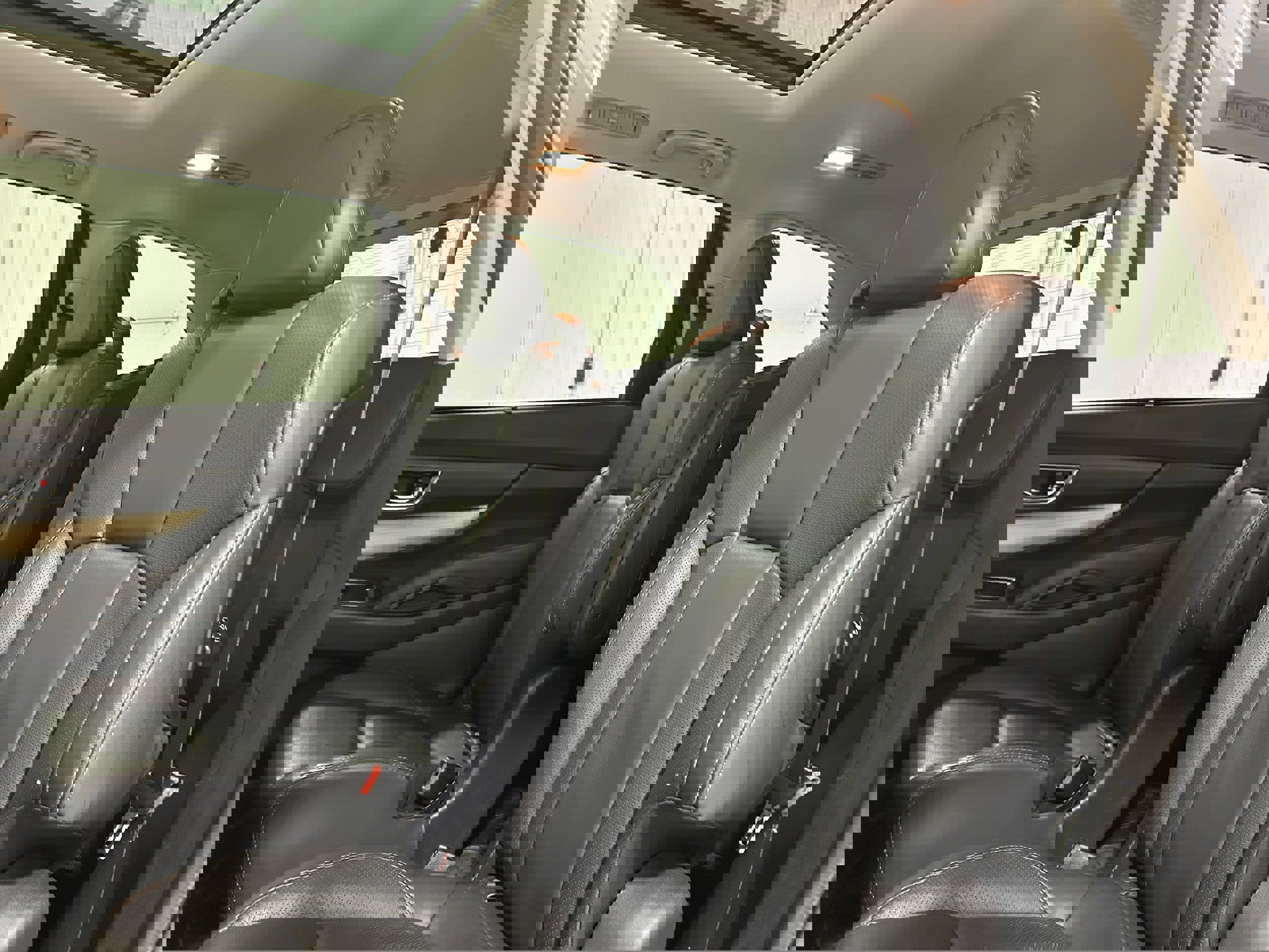 Used 2022 Subaru Ascent Limited w/ Technology Package image 31