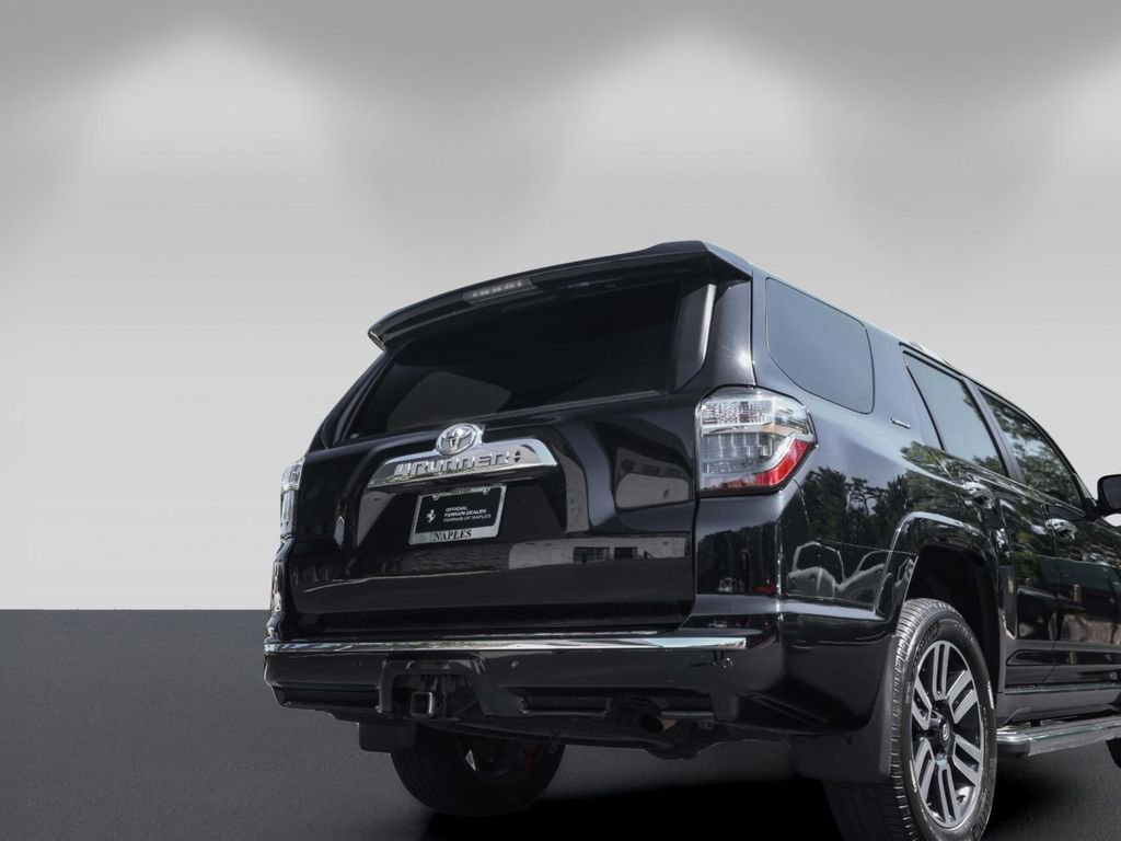 Used 2018 Toyota 4Runner Limited AWD/4WD image 17