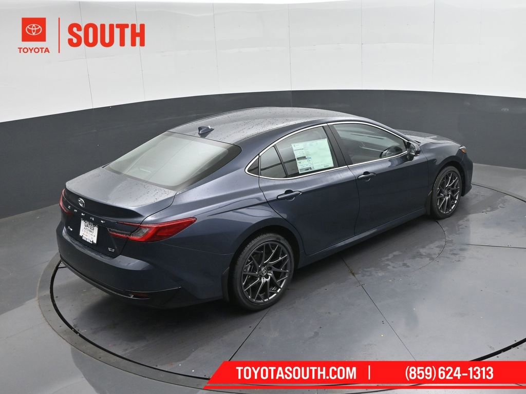 Used 2026 Toyota Camry XLE image 40