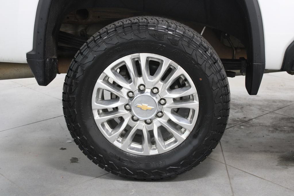 Used 2021 Chevrolet Silverado 2500 High Country w/ Z71 Off-Road Package AWD/4WD image 18