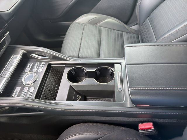 Certified 2024 Lincoln Nautilus Reserve w/ Jet Appearance Package (87T) AWD/4WD image 32