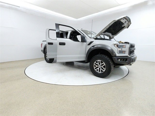 Used 2017 Ford F150 Raptor w/ Equipment Group 801A Mid image 9