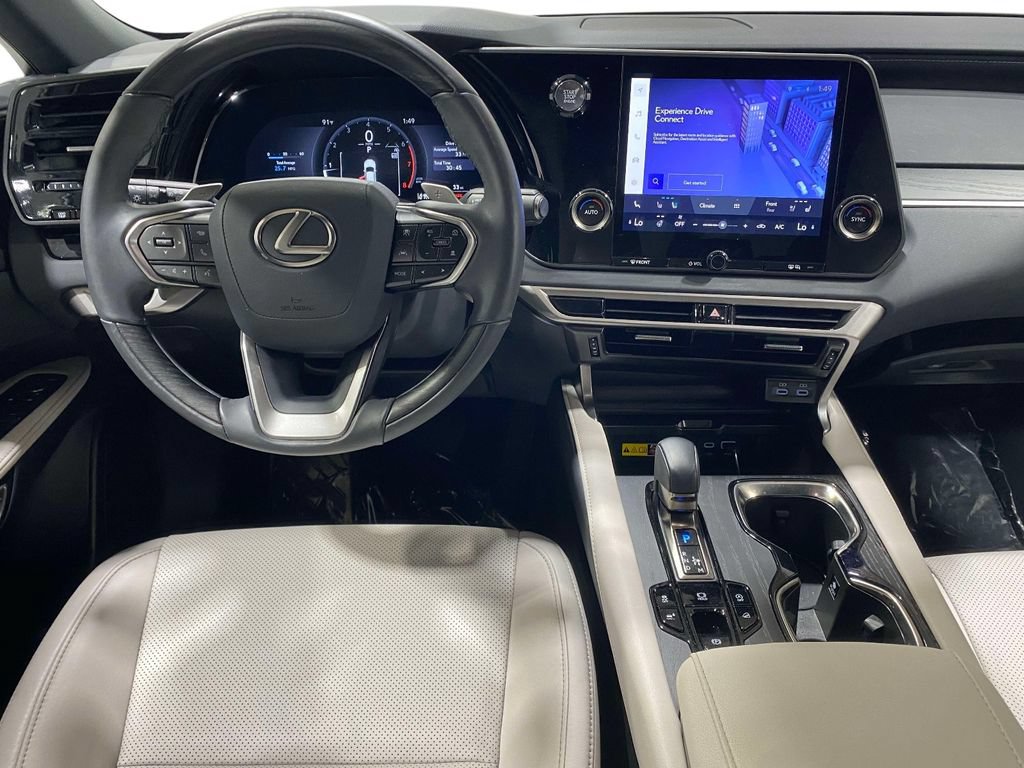 Used 2025 Lexus RX 350 Premium w/ Accessory Package AWD/4WD image 11