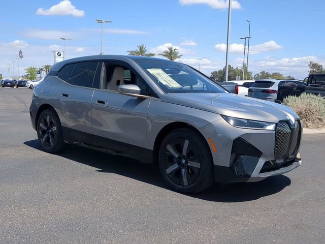 Used 2025 BMW iX xDrive50 image 4