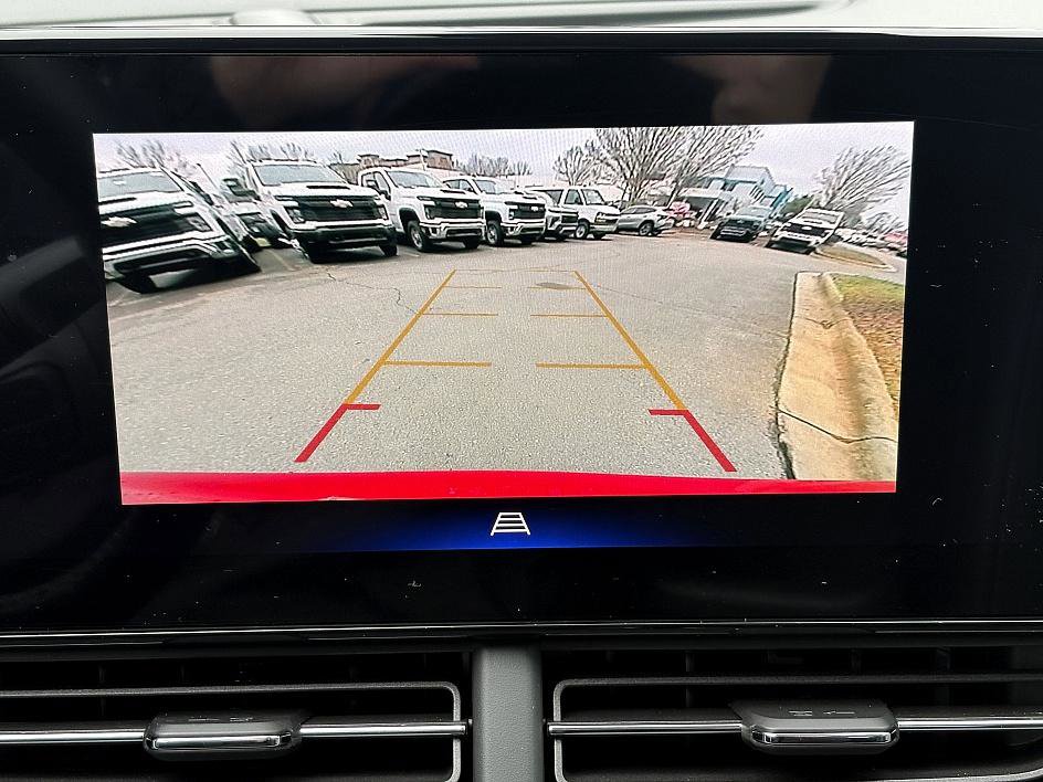 New 2026 Chevrolet Trax LT w/ Midnight Edition image 18