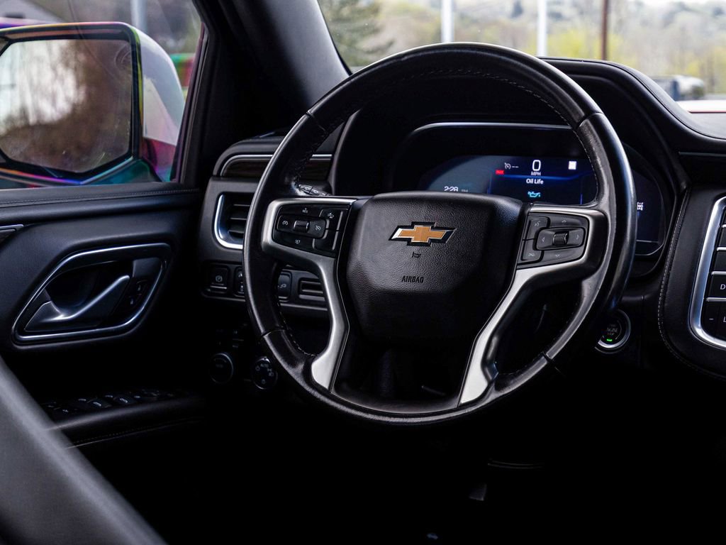 Used 2022 Chevrolet Suburban LT AWD/4WD image 23