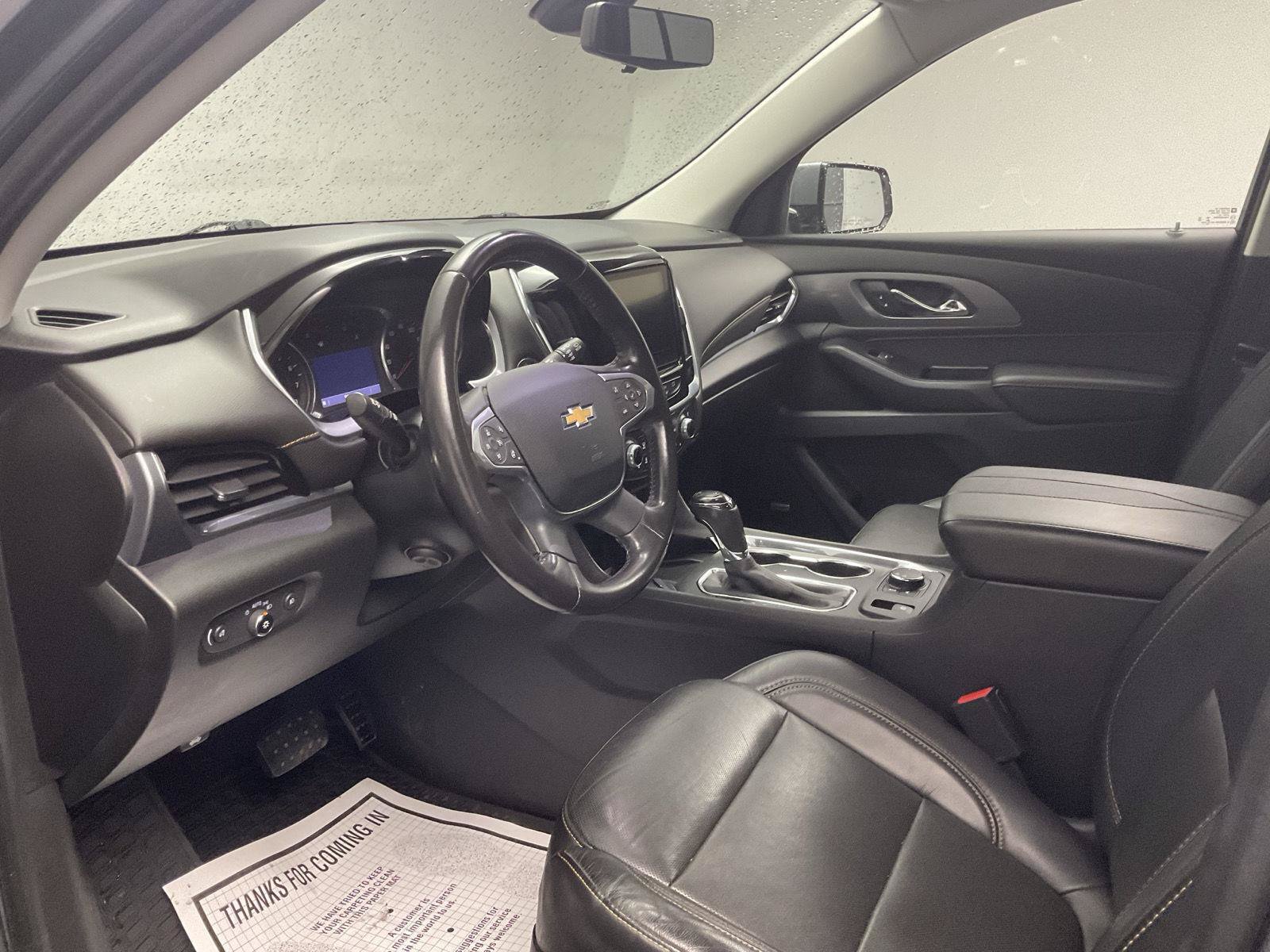 Used 2020 Chevrolet Traverse Premier FWD image 11