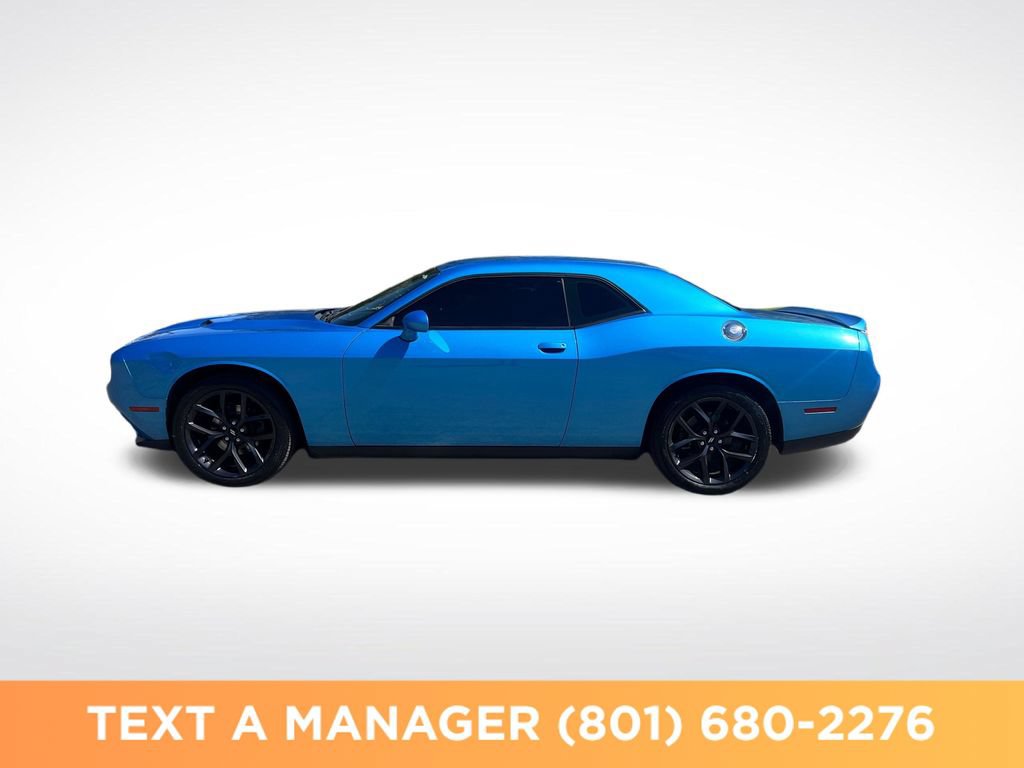 Used 2019 Dodge Challenger SXT RWD image 2