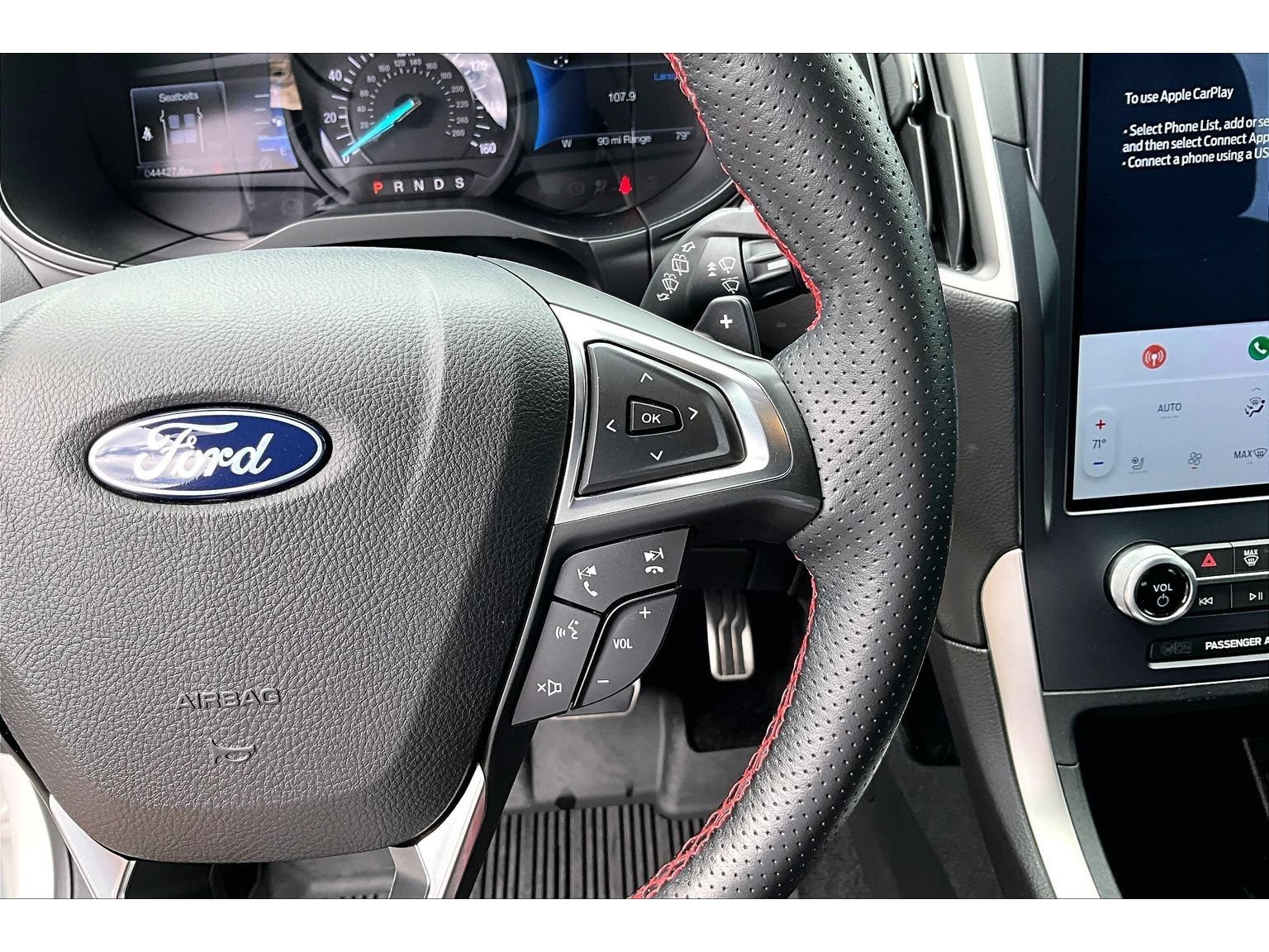 Used 2022 Ford Edge ST-Line w/ Class II Trailer Tow Package AWD/4WD image 11