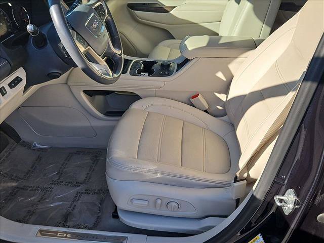 Used 2021 GMC Acadia Denali w/ Denali Technology Package FWD image 17