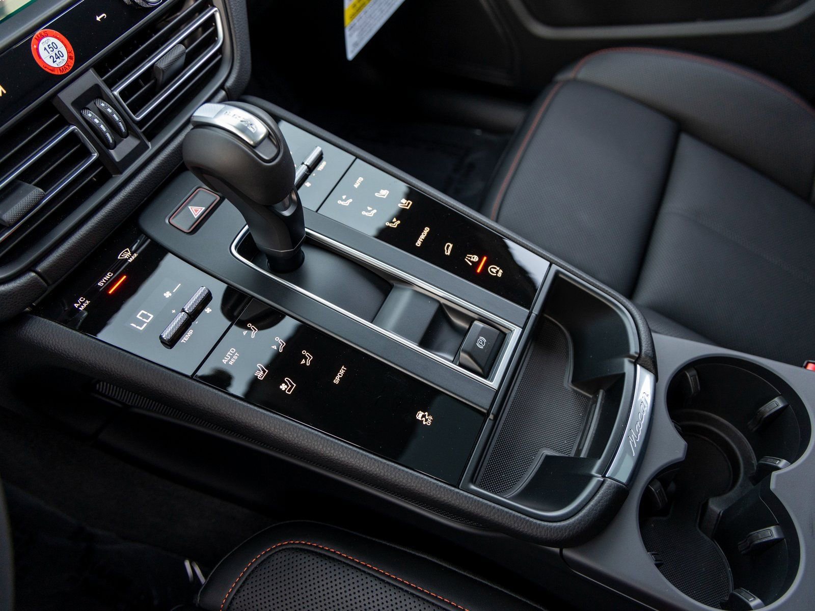 New 2026 Porsche Macan AWD/4WD image 35