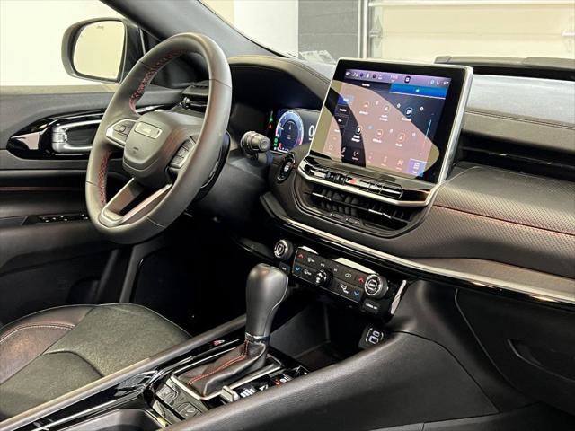 Certified 2024 Jeep Compass Trailhawk w/ Trailhawk Elite Group image 2