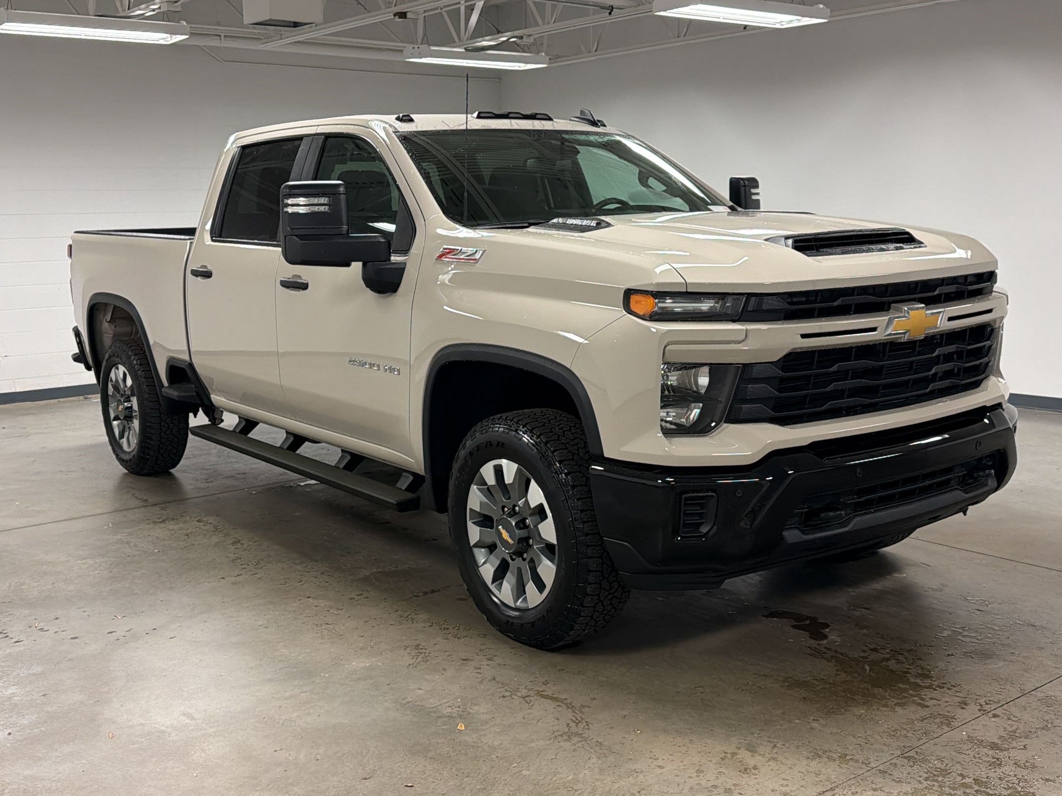 New 2026 Chevrolet Silverado 2500 Custom w/ Custom Value Package AWD/4WD image 5