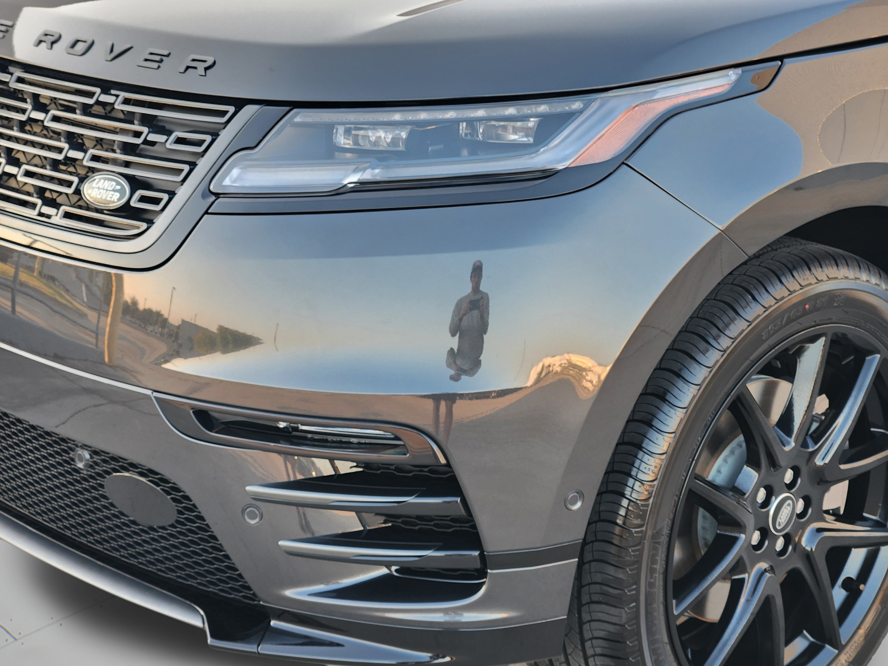 New 2026 Land Rover Range Rover Velar Belgravia AWD/4WD image 31