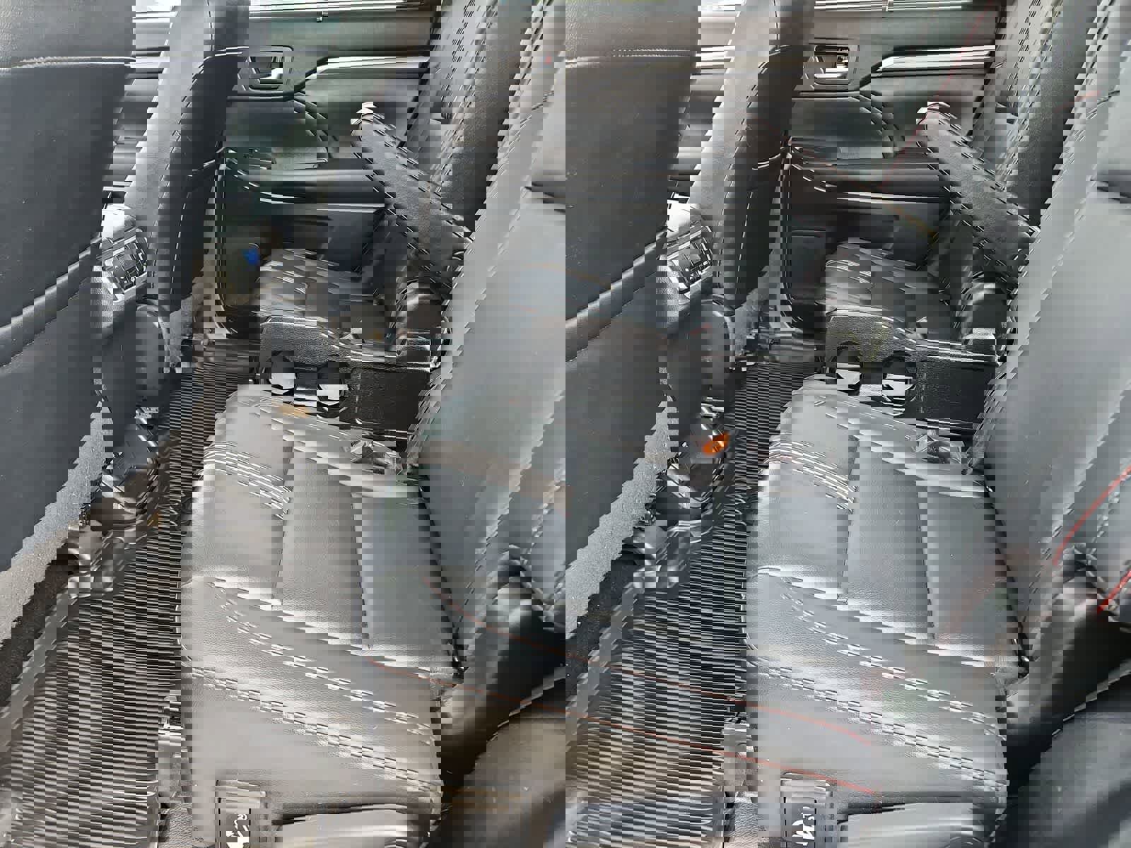 Used 2019 Toyota Highlander SE w/ Nightshade Edition image 21