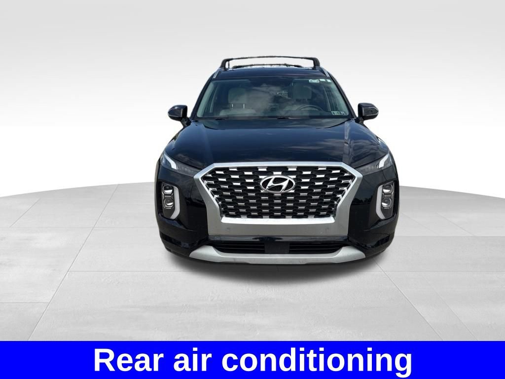 Used 2022 Hyundai Palisade Limited w/ Winter Package AWD/4WD image 11