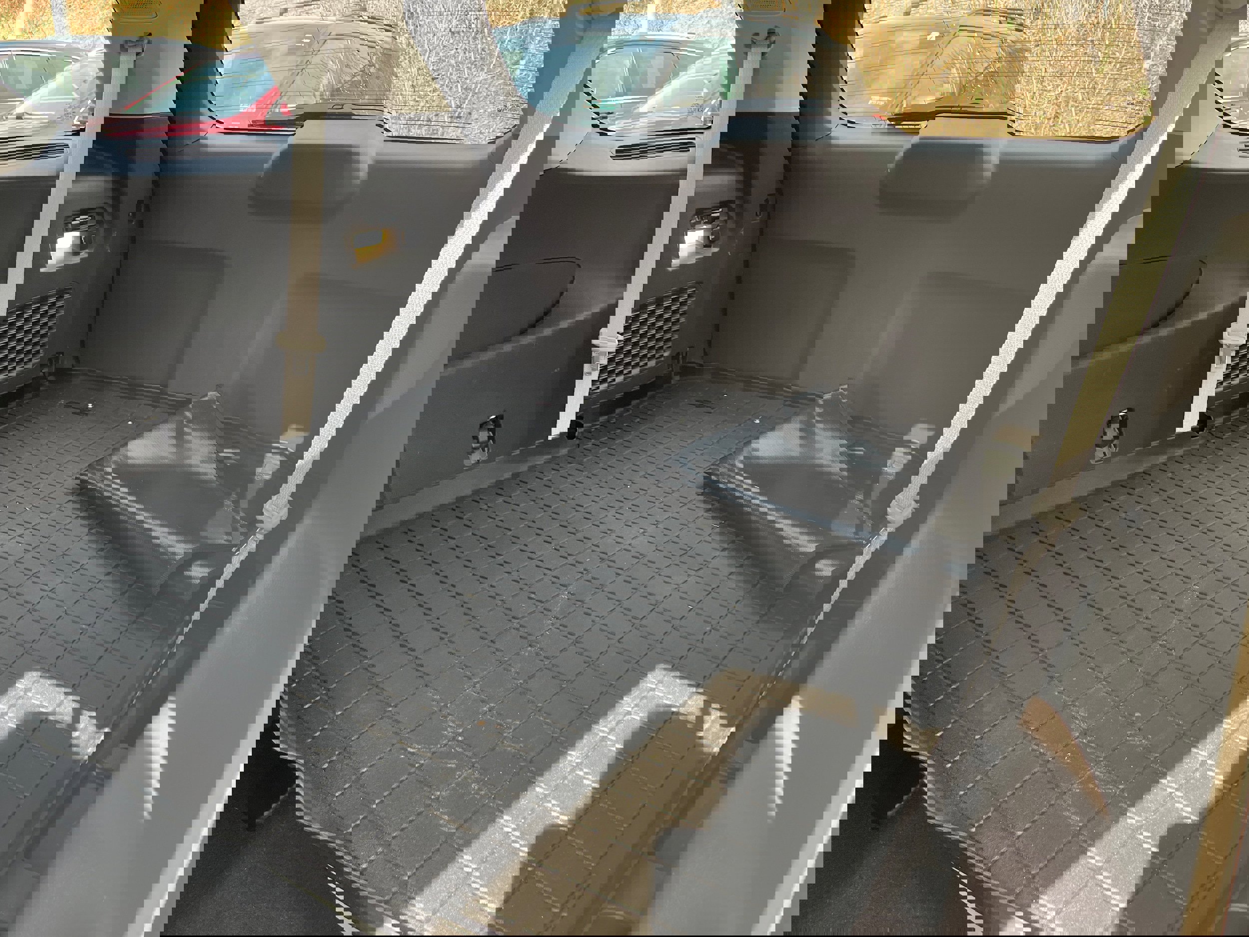 Certified 2021 Ford Explorer Platinum w/ Equipment Group 601A AWD/4WD image 13