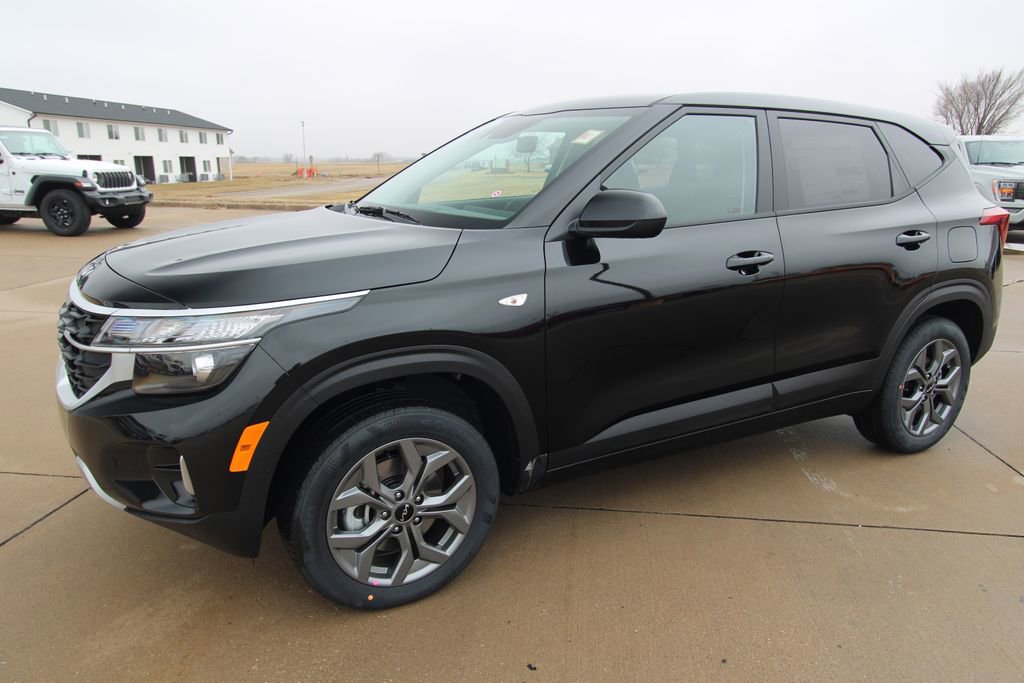 New 2026 Kia Seltos LX image 16