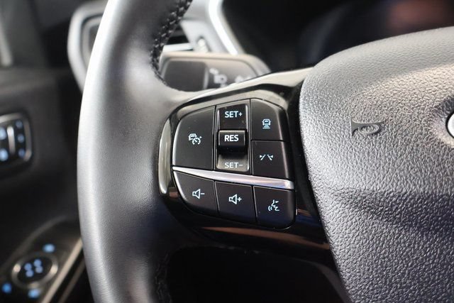 Used 2025 Ford Escape Platinum AWD/4WD image 18