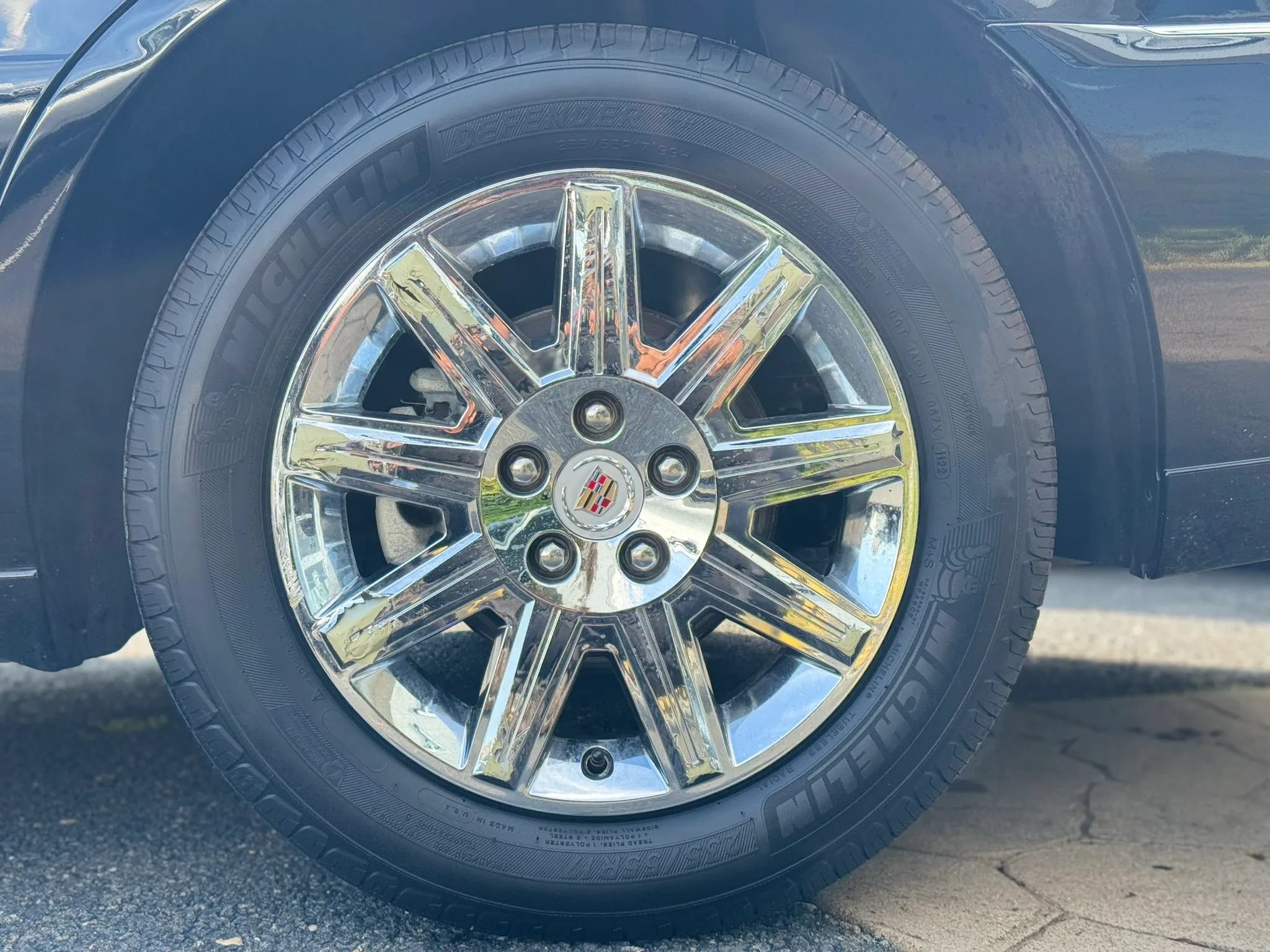 Used 2010 Cadillac DTS FWD image 48