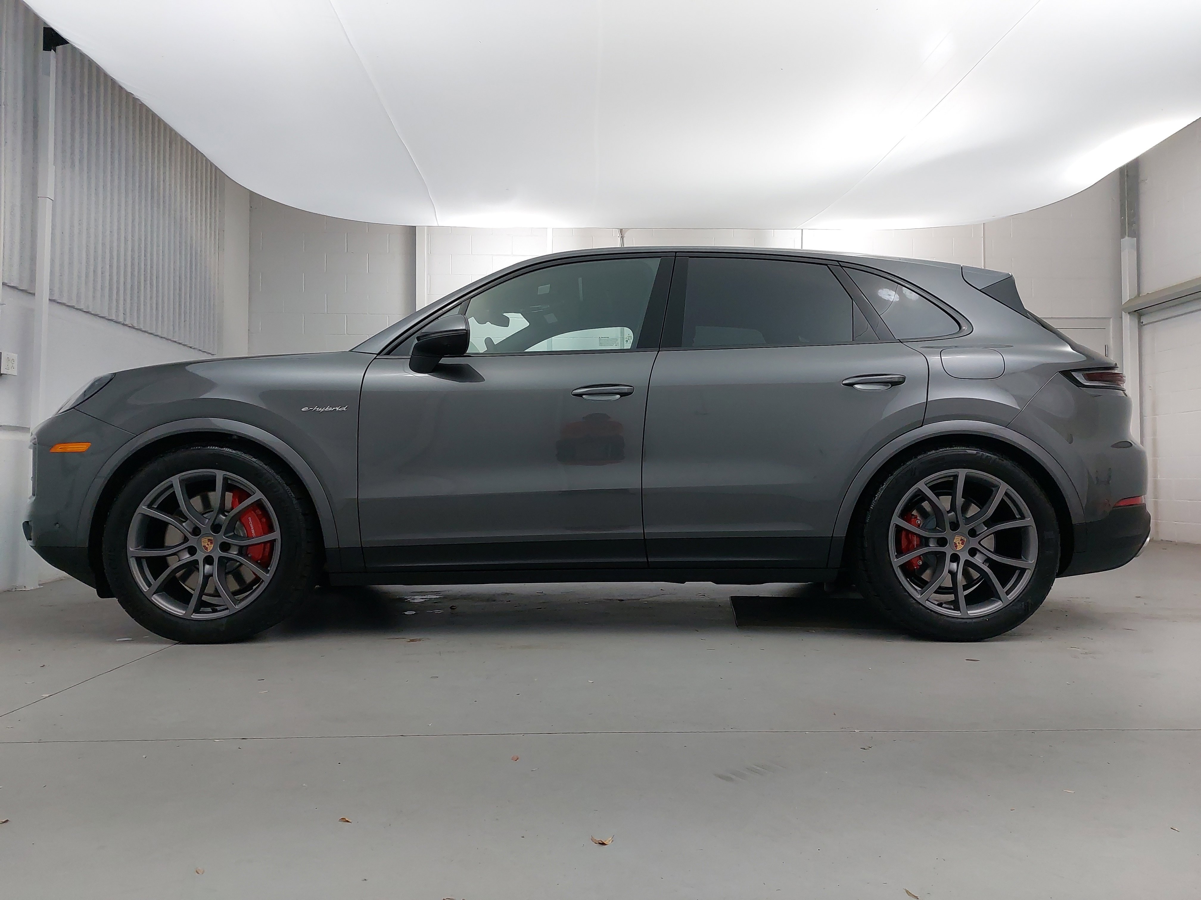 New 2026 Porsche Cayenne S image 2
