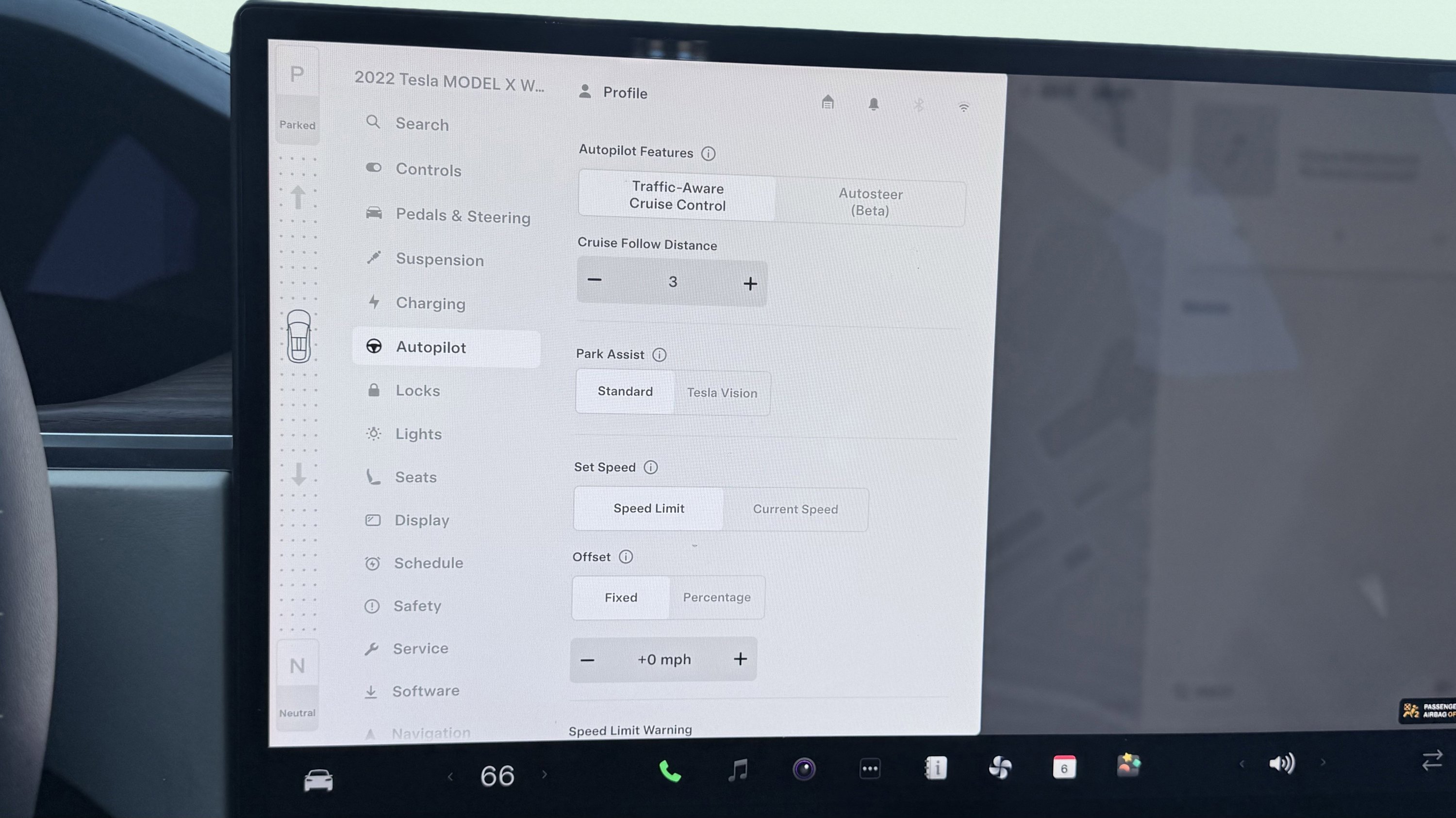 Used 2022 Tesla Model X image 78