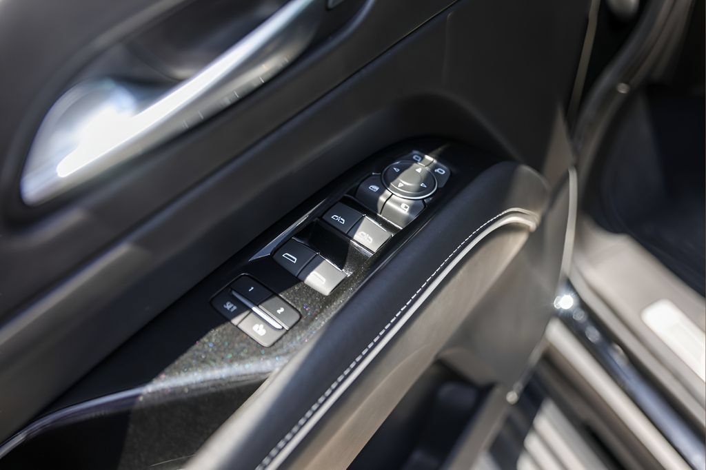 Certified 2023 Cadillac Escalade V AWD/4WD image 23