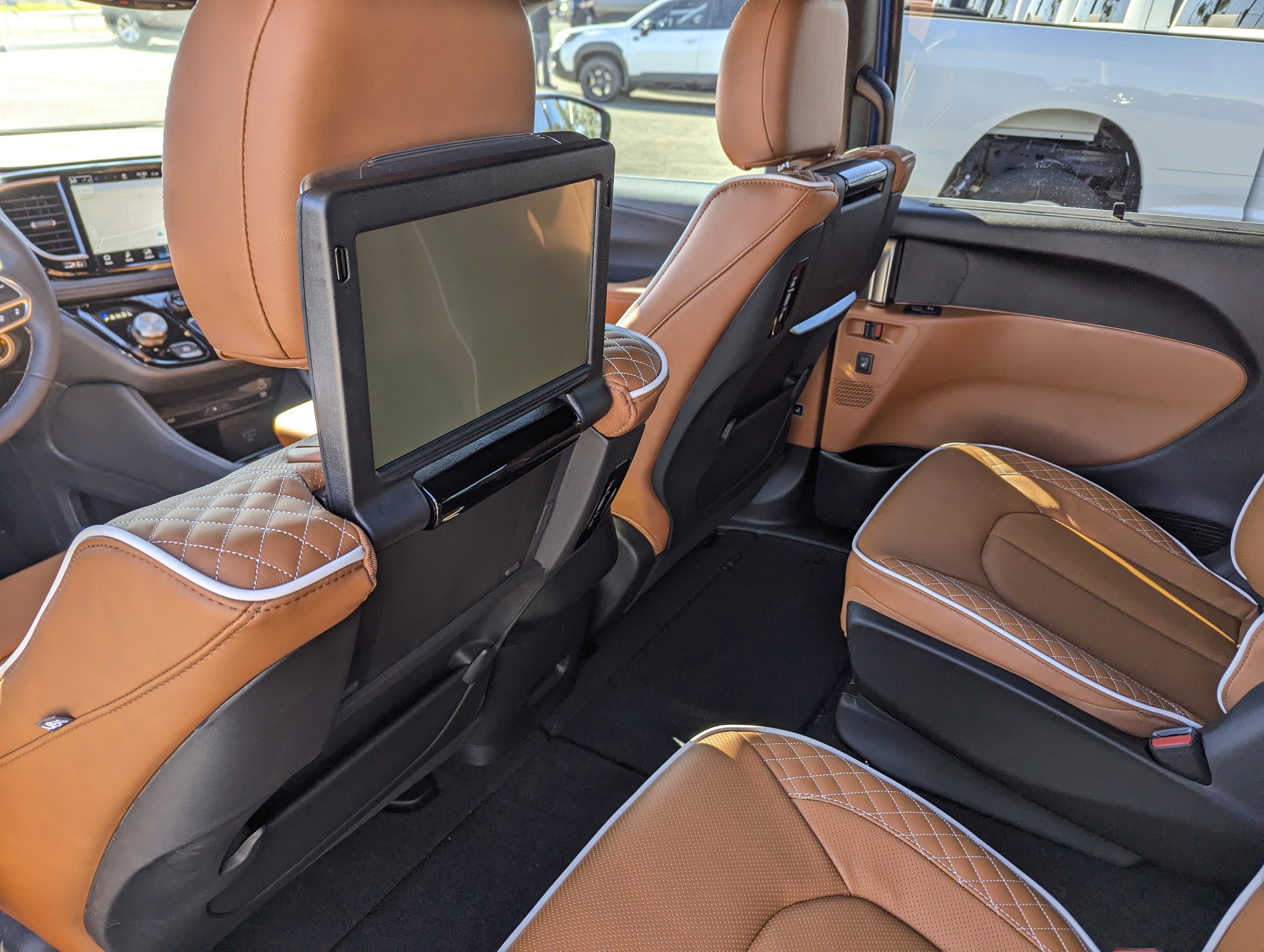 New 2026 Chrysler Pacifica Pinnacle image 10