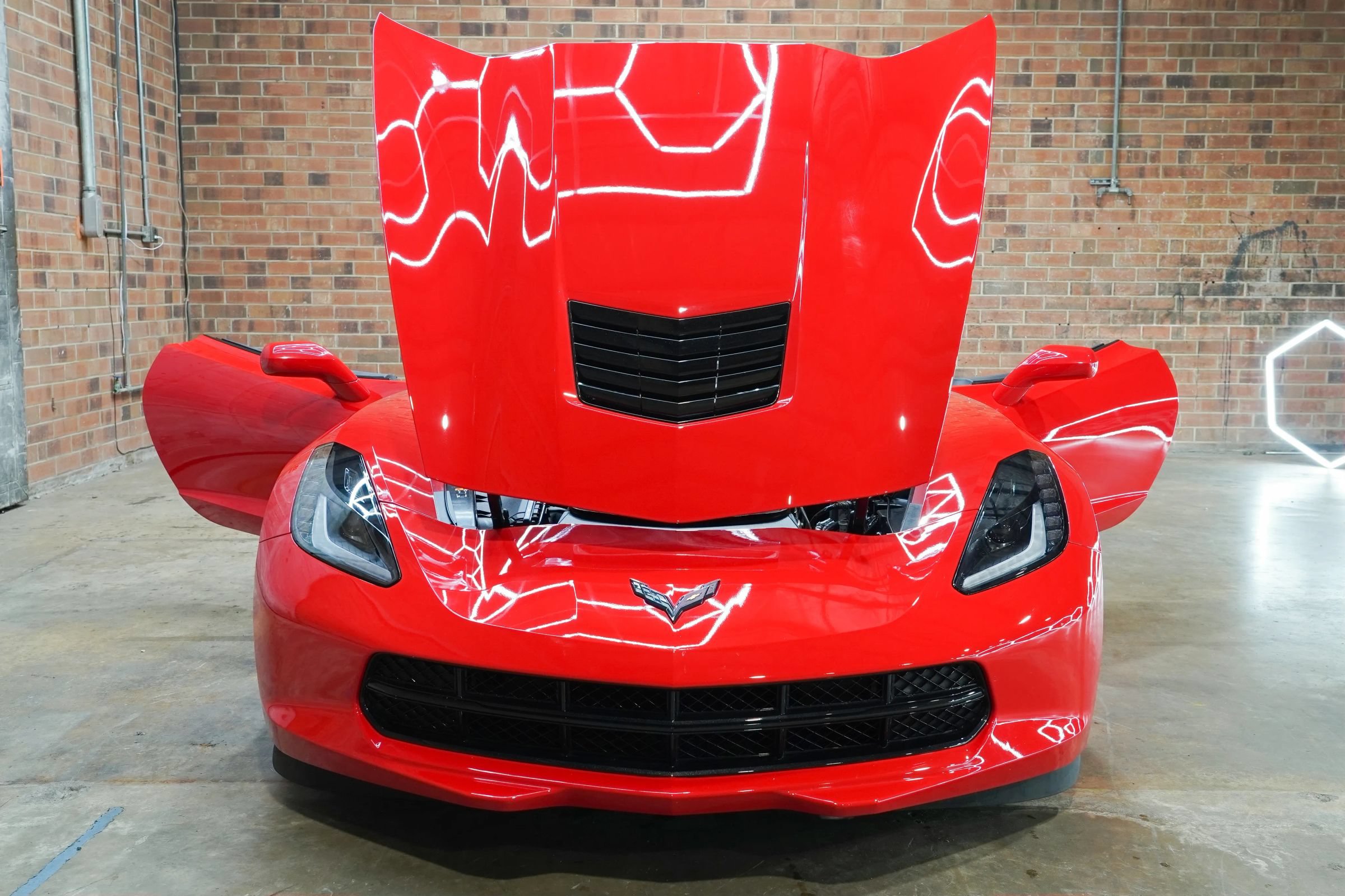 Used 2019 Chevrolet Corvette Stingray Coupe w/ Carbon Flash Badge Package RWD image 23