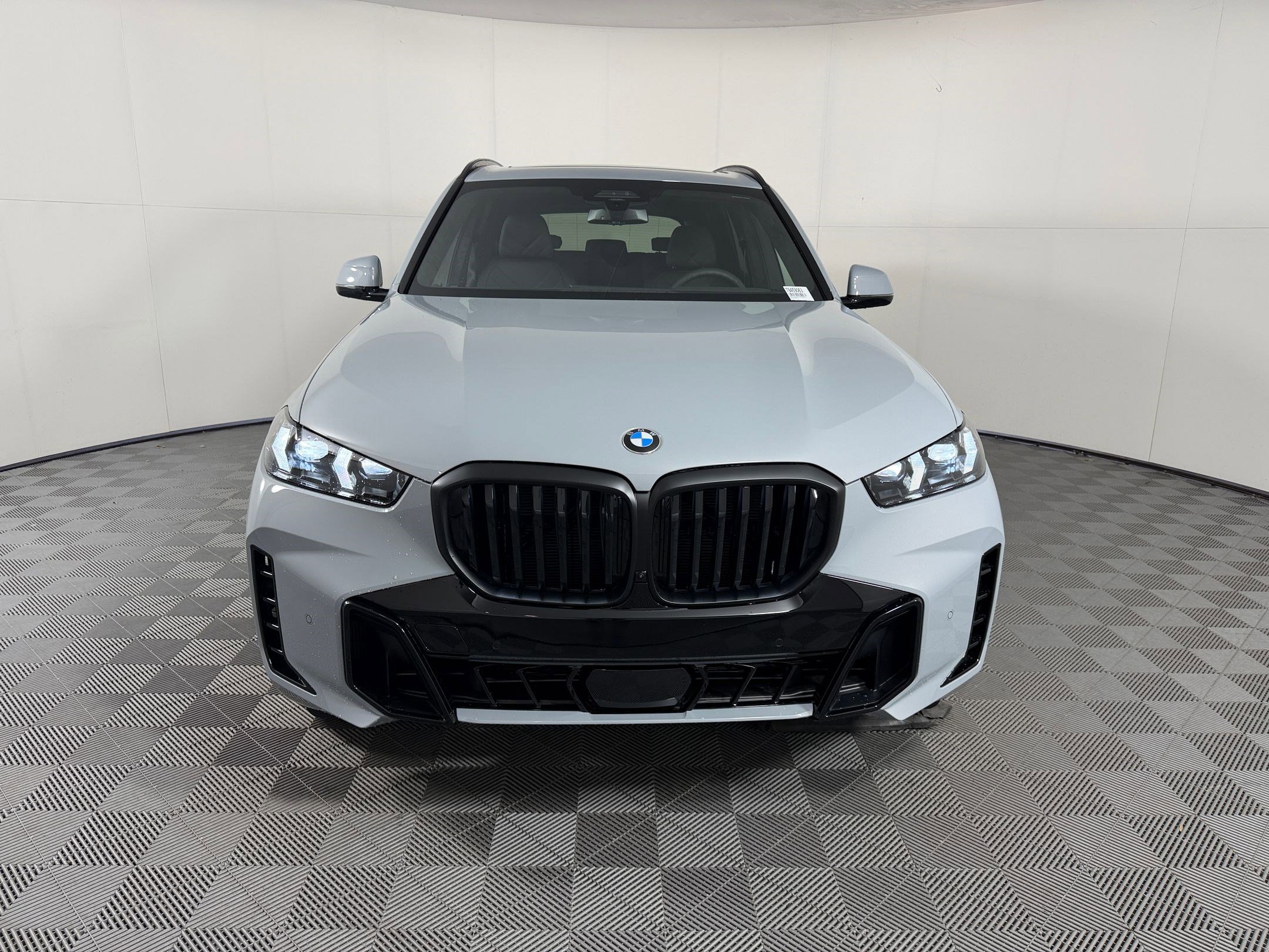 New 2026 BMW X5 sDrive40i w/ M Sport Package RWD image 6