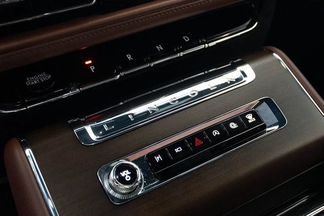 Used 2025 Lincoln Aviator Reserve w/ Illumination Package AWD/4WD image 28
