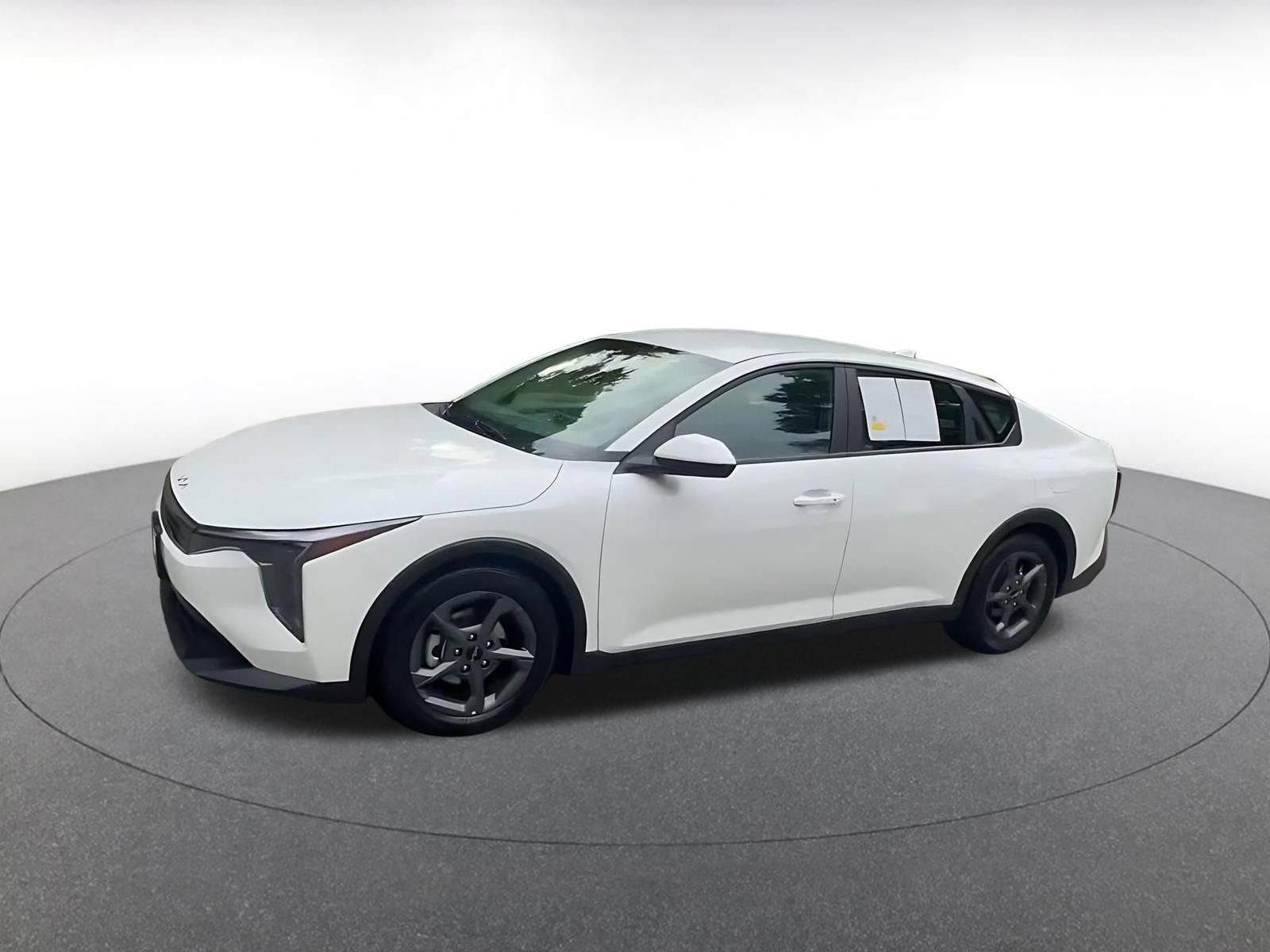 Used 2025 Kia K4 FWD image 8