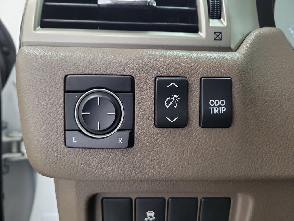 Used 2016 Lexus GX 460 AWD/4WD image 31