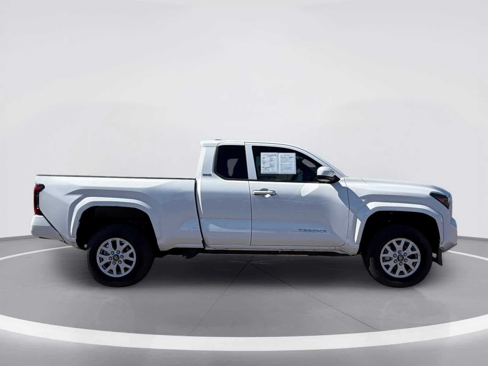 Used 2026 Toyota Tacoma SR5 RWD image 9