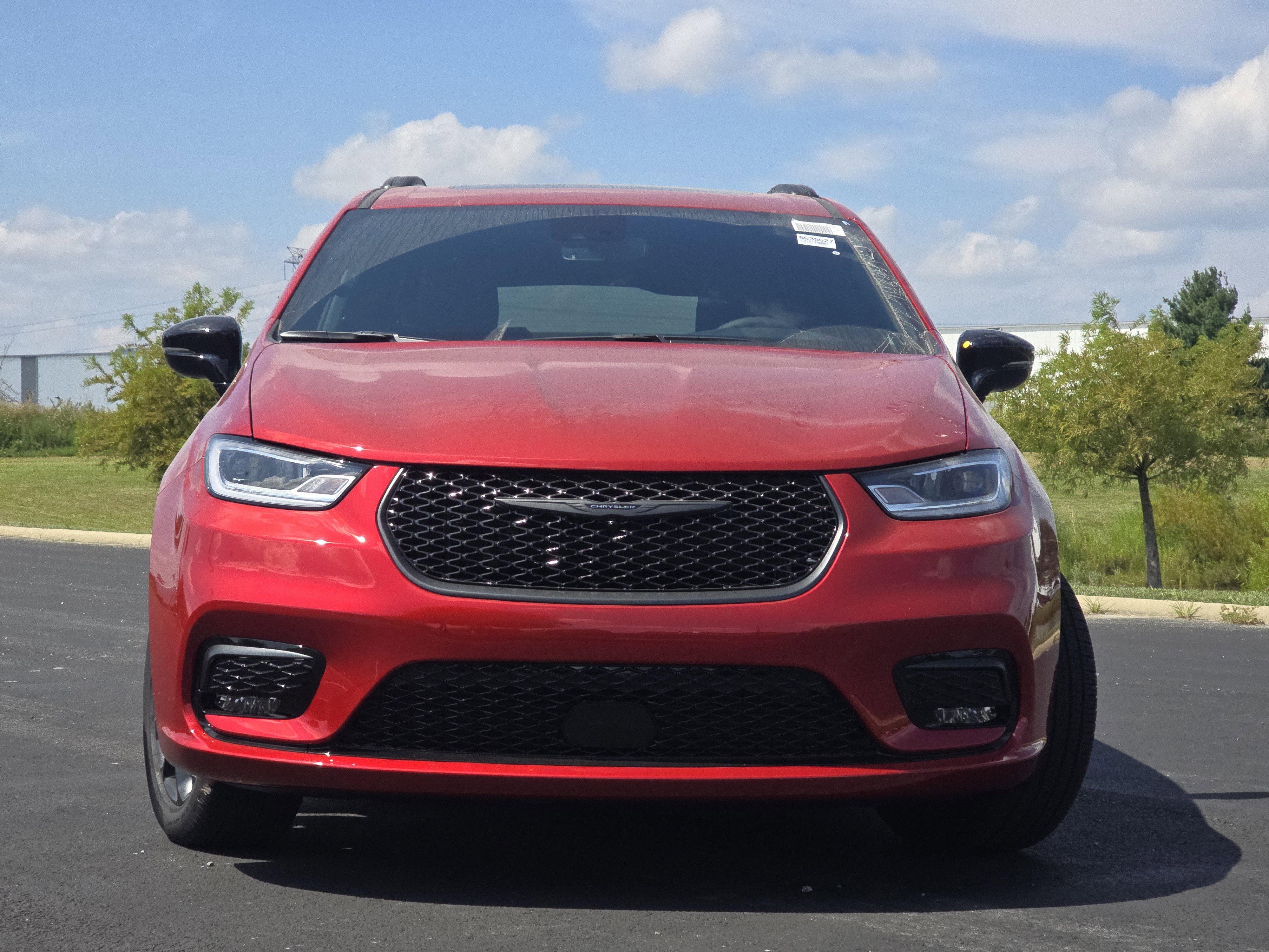 New 2026 Chrysler Pacifica Limited w/ S Appearance Package image 11