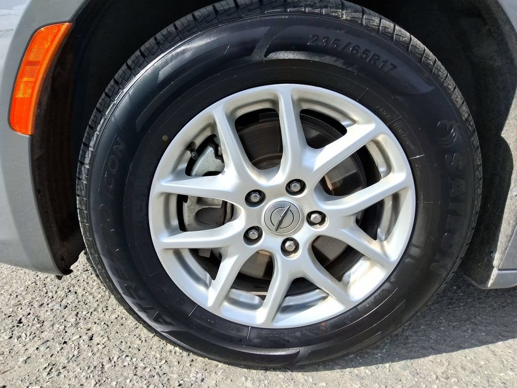 Certified 2023 Chrysler Pacifica Touring-L FWD image 10