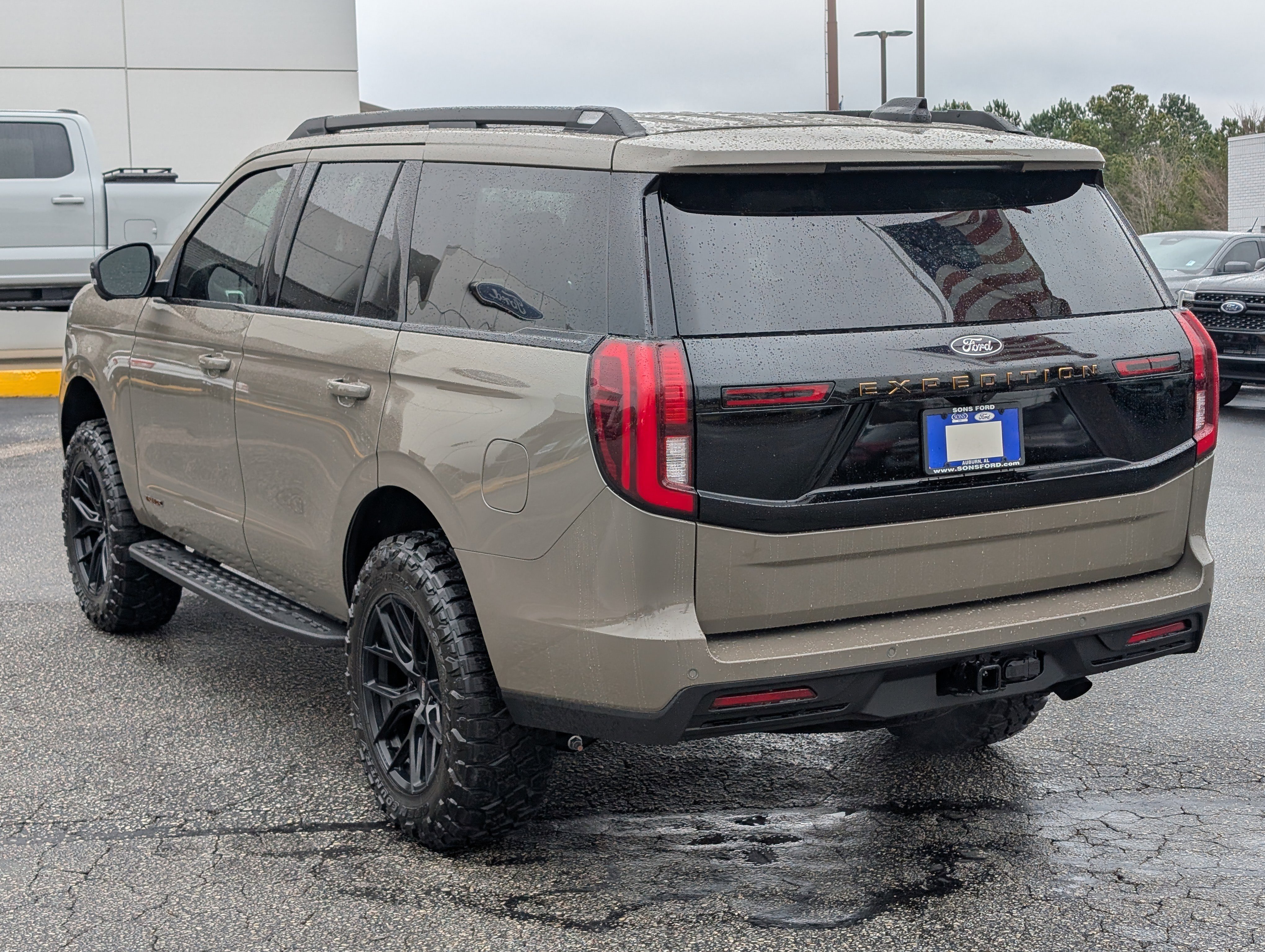 New 2026 Ford Expedition Tremor image 13