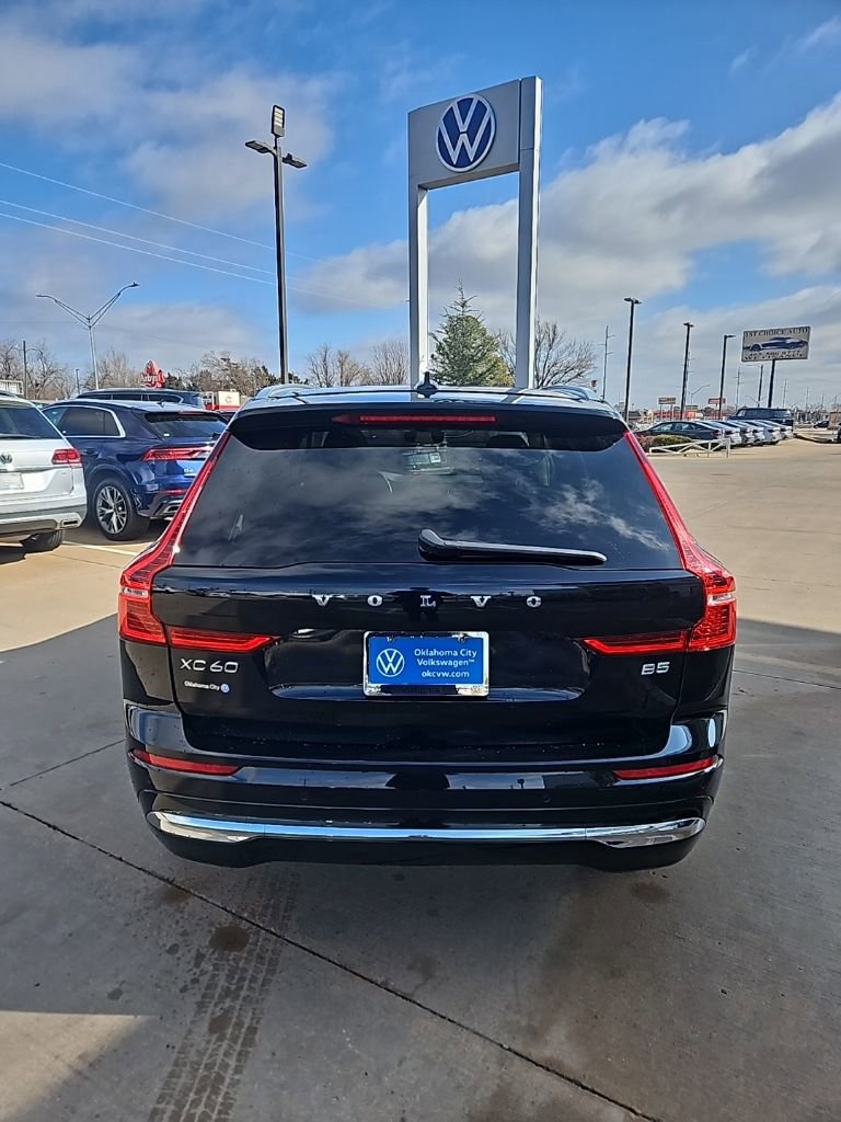 Used 2023 Volvo XC60 B5 Plus FWD image 6